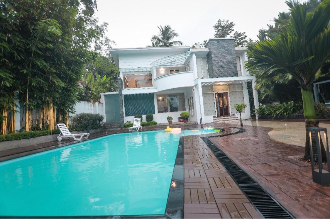 Square Villa Residency Luxury 1 Bed Room Villa With Private Pool Mukkam Exterior photo